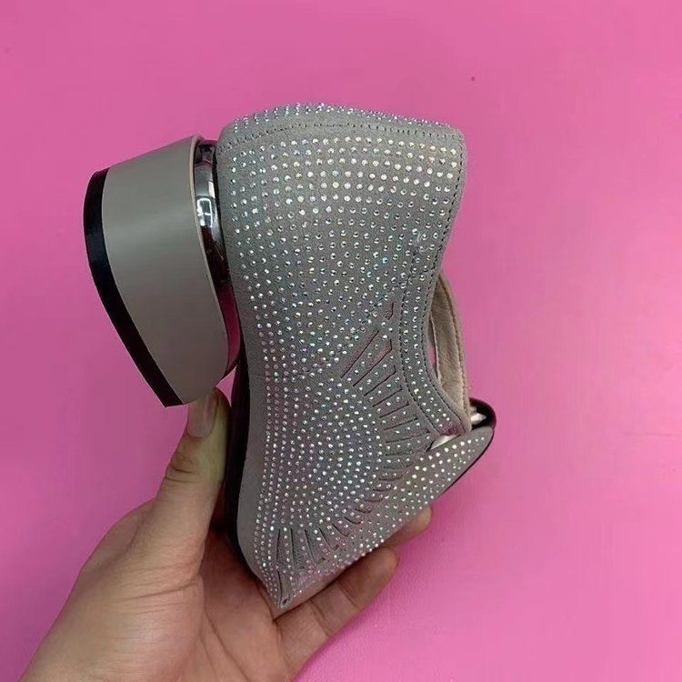【35-41】Damskie sandały na grubym obcasie w nowym stylu 2024 w stylu retro